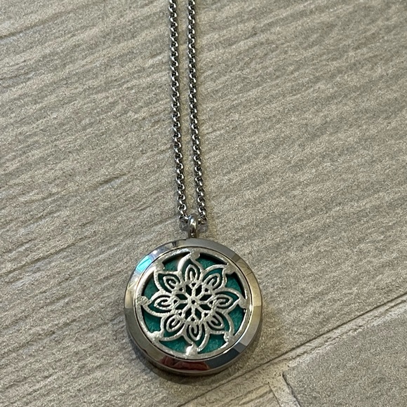 COPY - Lademayh Fashion Jewelry Necklace Set In Box - Picture 7 of 7